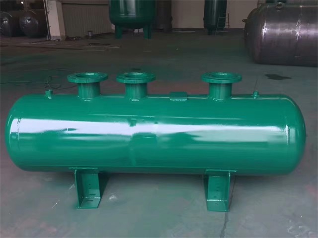 都匀都匀都匀蒸汽分气缸